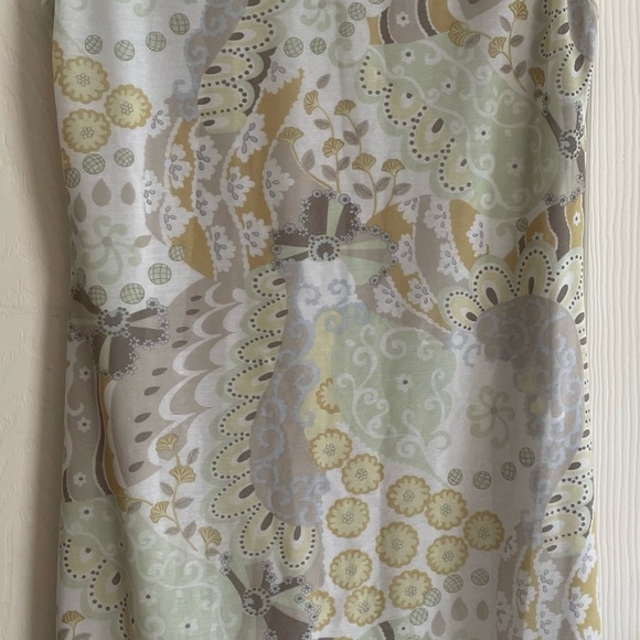 Very cute and elegant summer dress bought in Japan.US small size. good condition - Picture 3 of 9